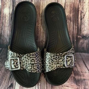 Animal print croc sandals